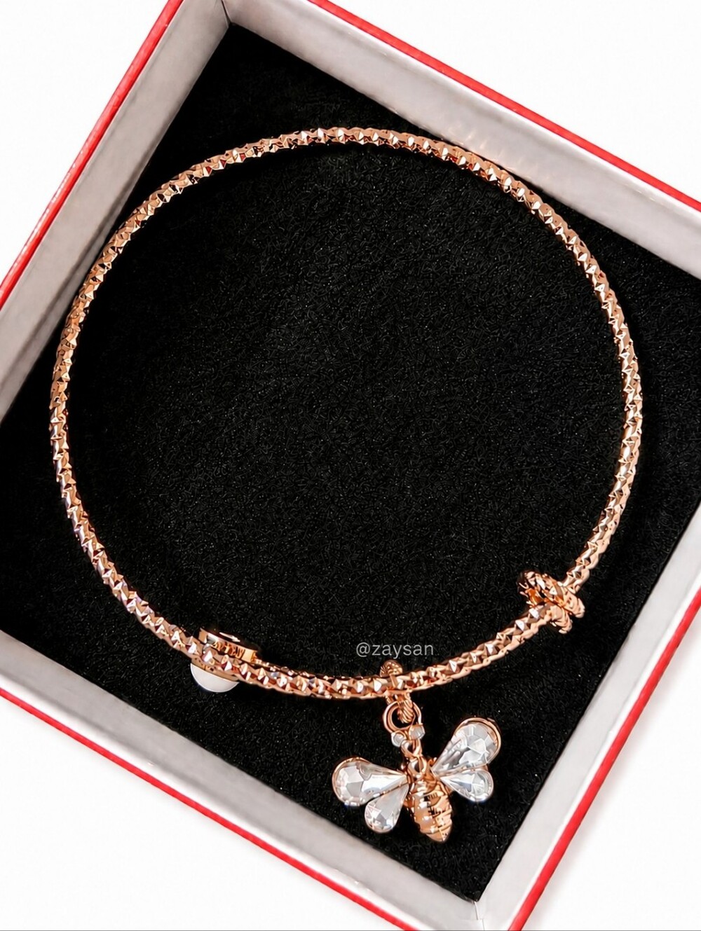 Pick 1! NIB Rose Gold Charm Bangle Bracelet - Bee 🐝 or Bar Charm - Picture 3 of 8